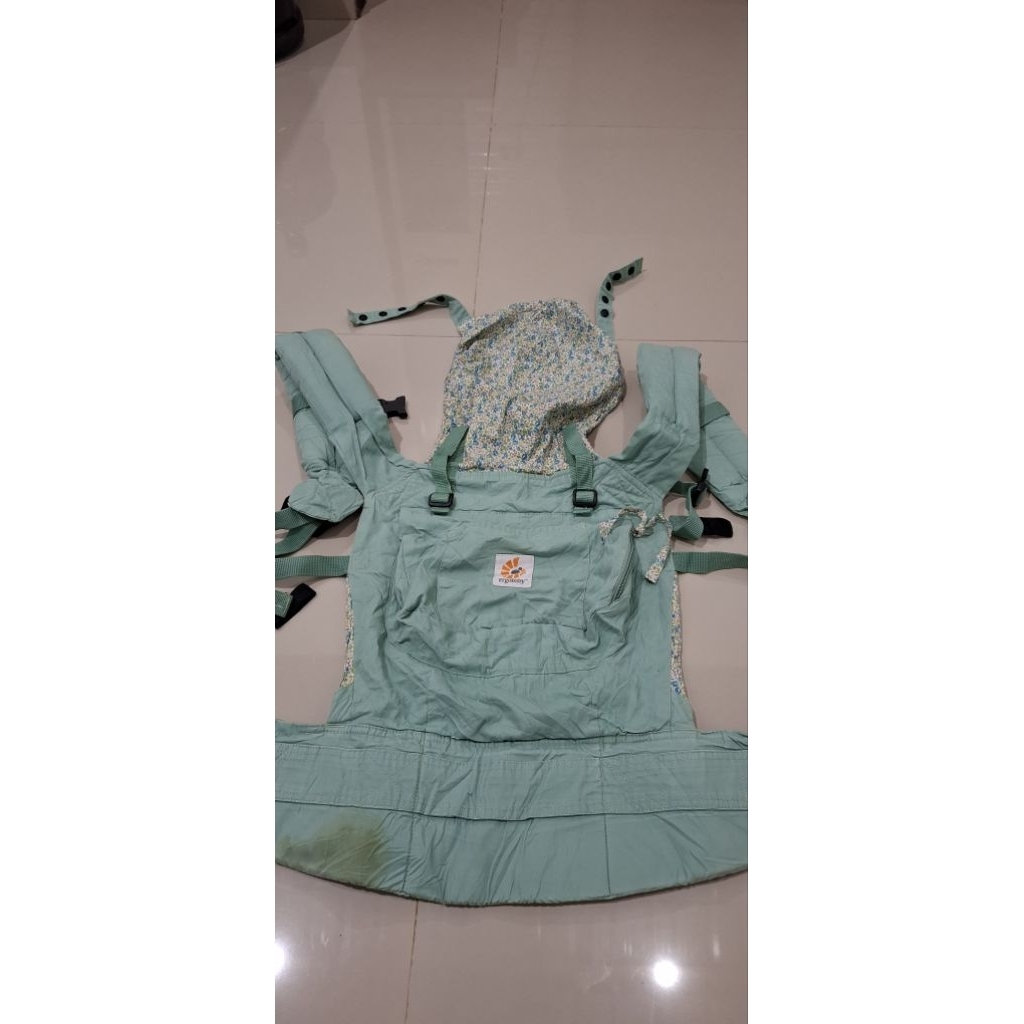 Gendongan Bayi Second Preloved  Ergobaby