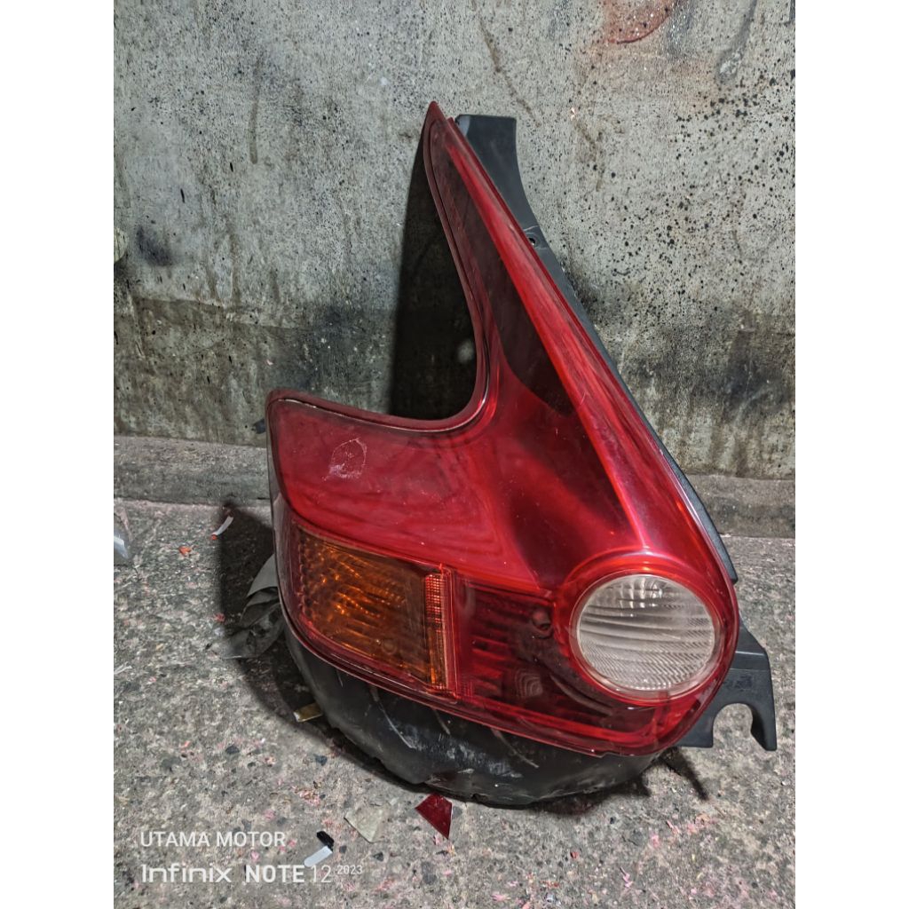 Stoplamp lampu belakang mobil nissan juke 2011 2012 2013 2014 2015 original