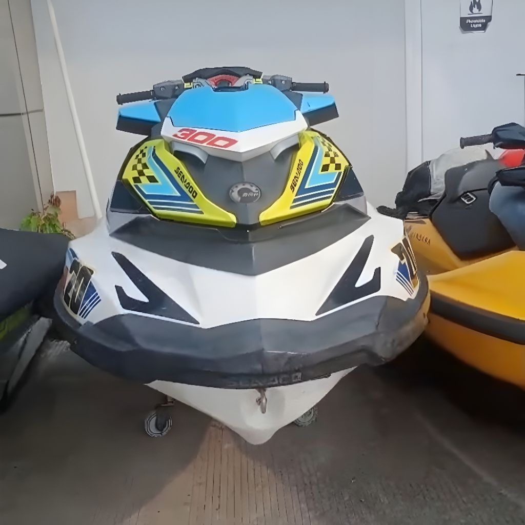 Jet ski Speed Boat Asli Sea-Doo RXP-X 300 Bekas Motor Jetski Jetsky