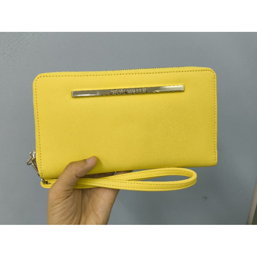 Preloved Dompet Wristlet SM yellow