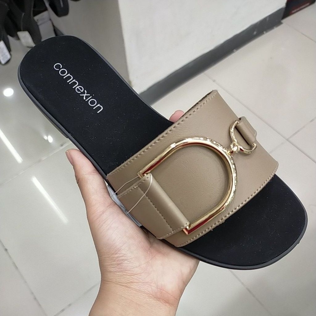 Sandal Flat Wanita Connexion