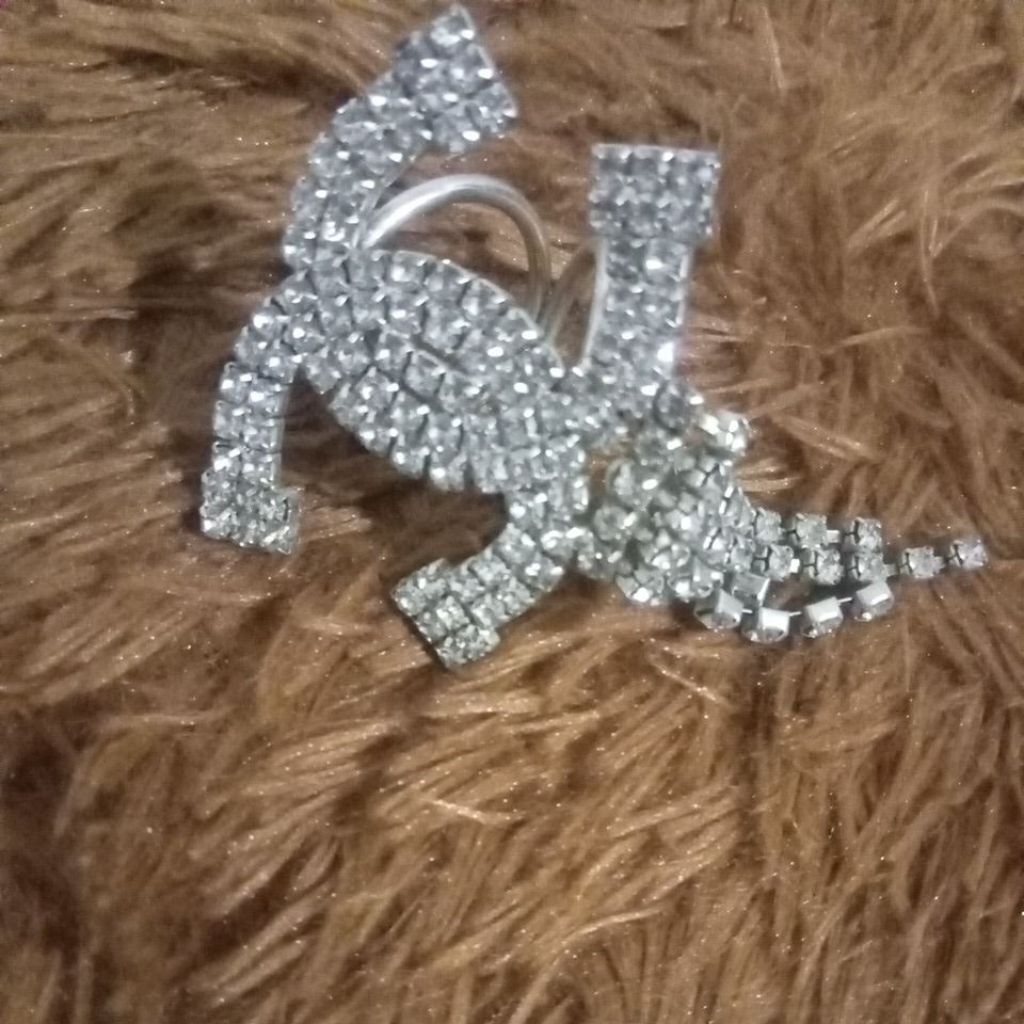 bros chanel