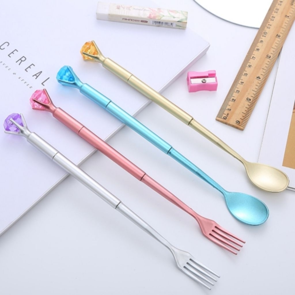 [BUY 1 GET 1 FREE] Pulpen Gel Unik Botol Semprot Spray dan Miniatur Alat Makan Sendok Garpu Berlian 