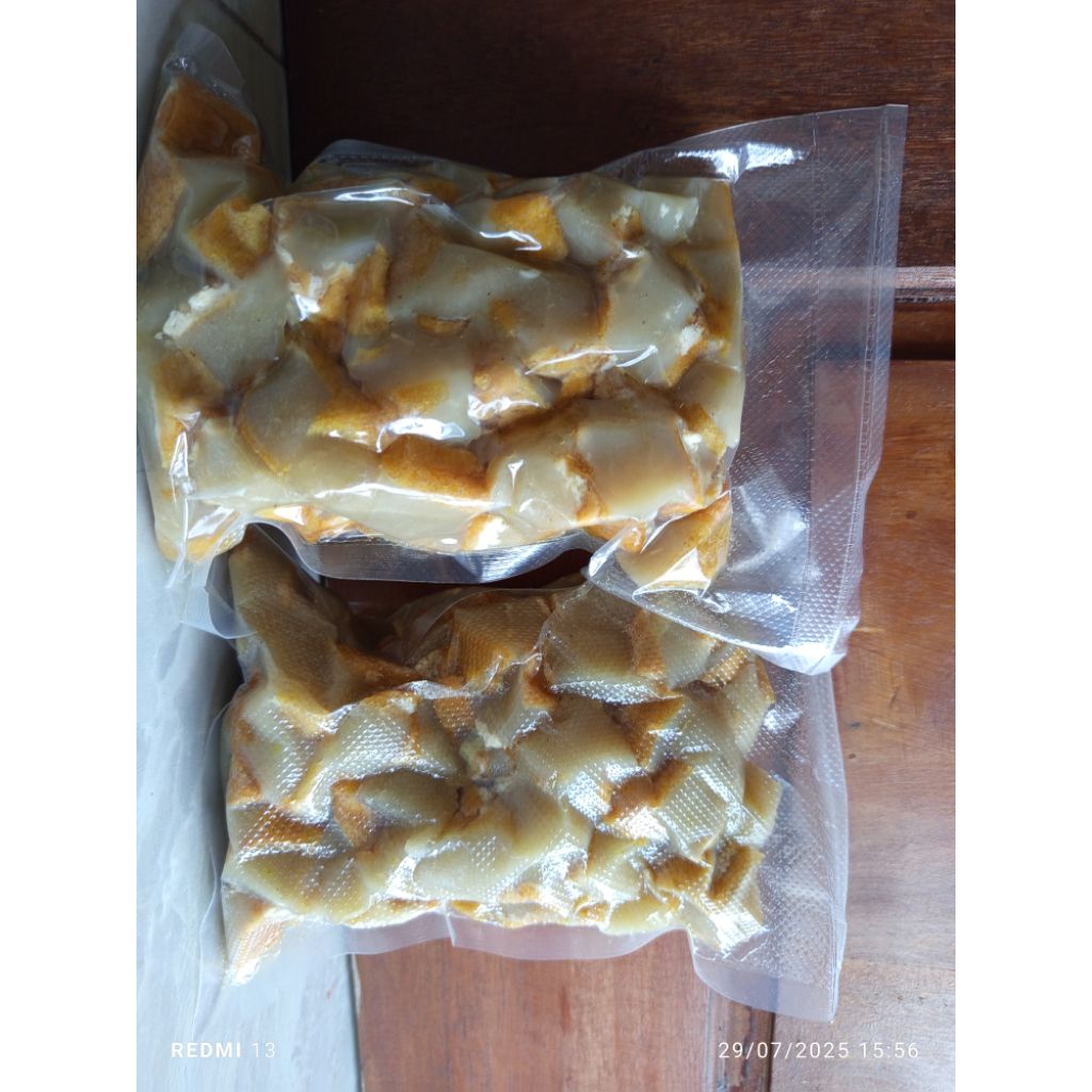 

2 bungkus tahu cilok isi 100 biji perbungkus