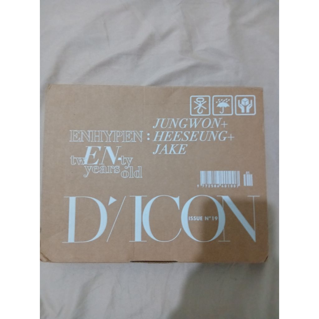D'icon enhypen 2024 Enhypen twENty years old Jungwon Jake Heeseung - Dicon Majalah Enhypen Photobook