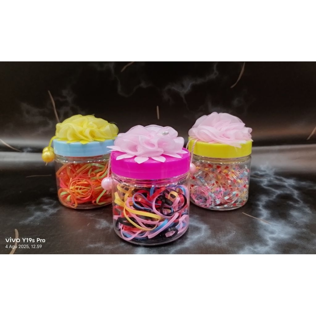 

karet gelang warna-warni