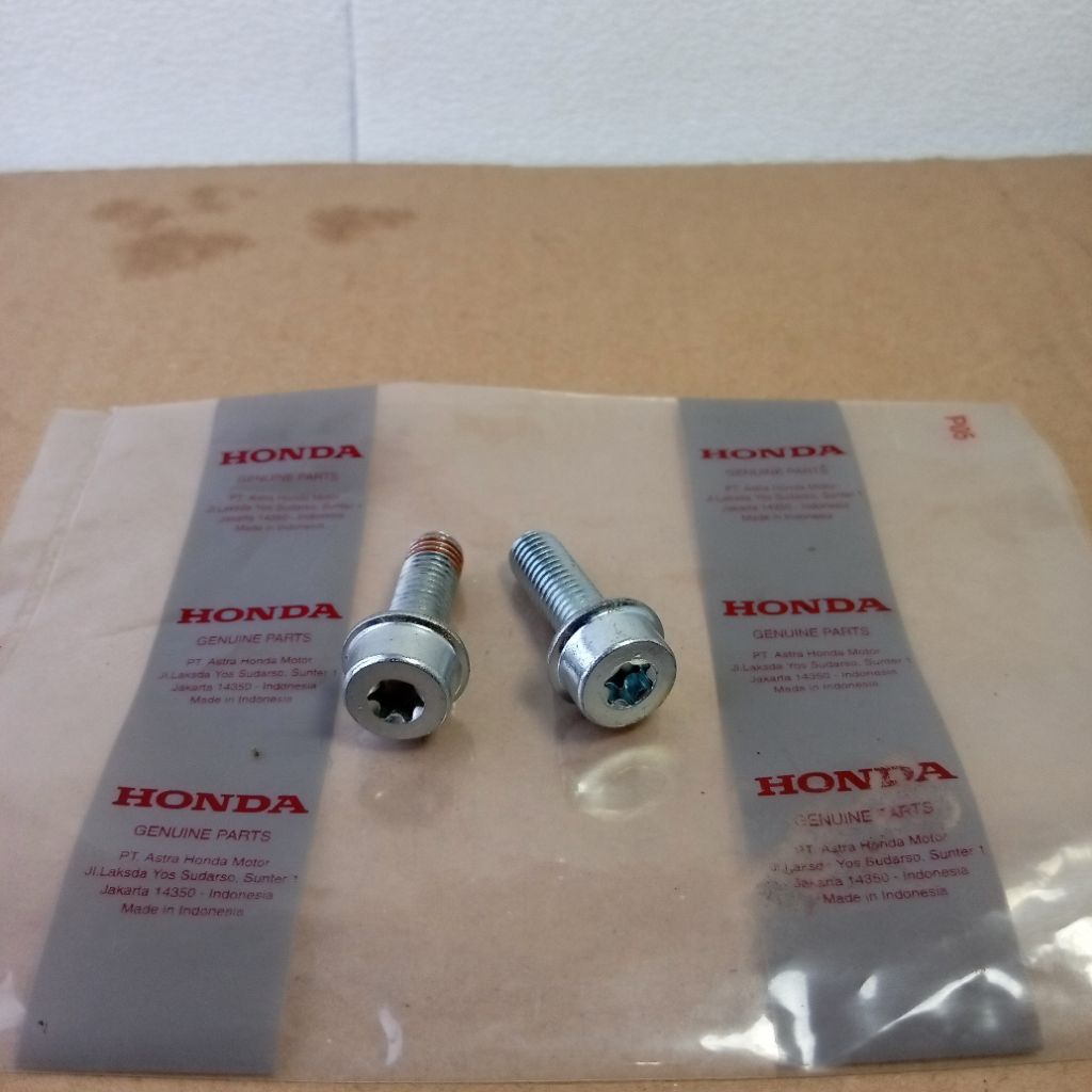 BAUT BINTANG KALIPER BEAT. VARIO. SCOOPY HONDA ORIGINAL