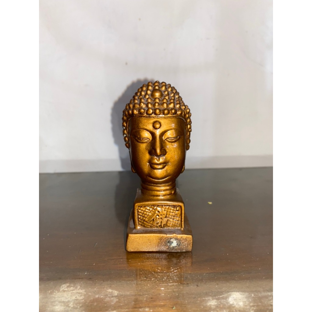 Patung Kepala Buddha Gautama (Buddha Head Statue)
