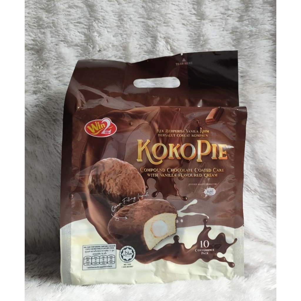 

Win2 Kokopie Chocolate Cake w/Vanila Cream/Cake Coklat Isi Cream Vanila 200 gr