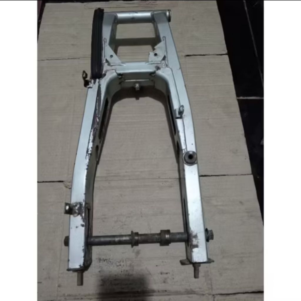 SWING ARM SASIS MOTOR VIXION OLD LAMA ORIGINAL COPOTAN SIAP PAKAI