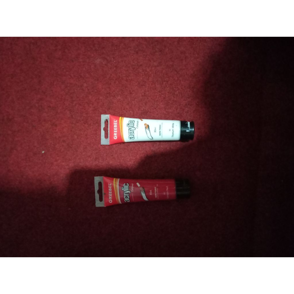 

preloved cat air, cat acrylic merk Greebel