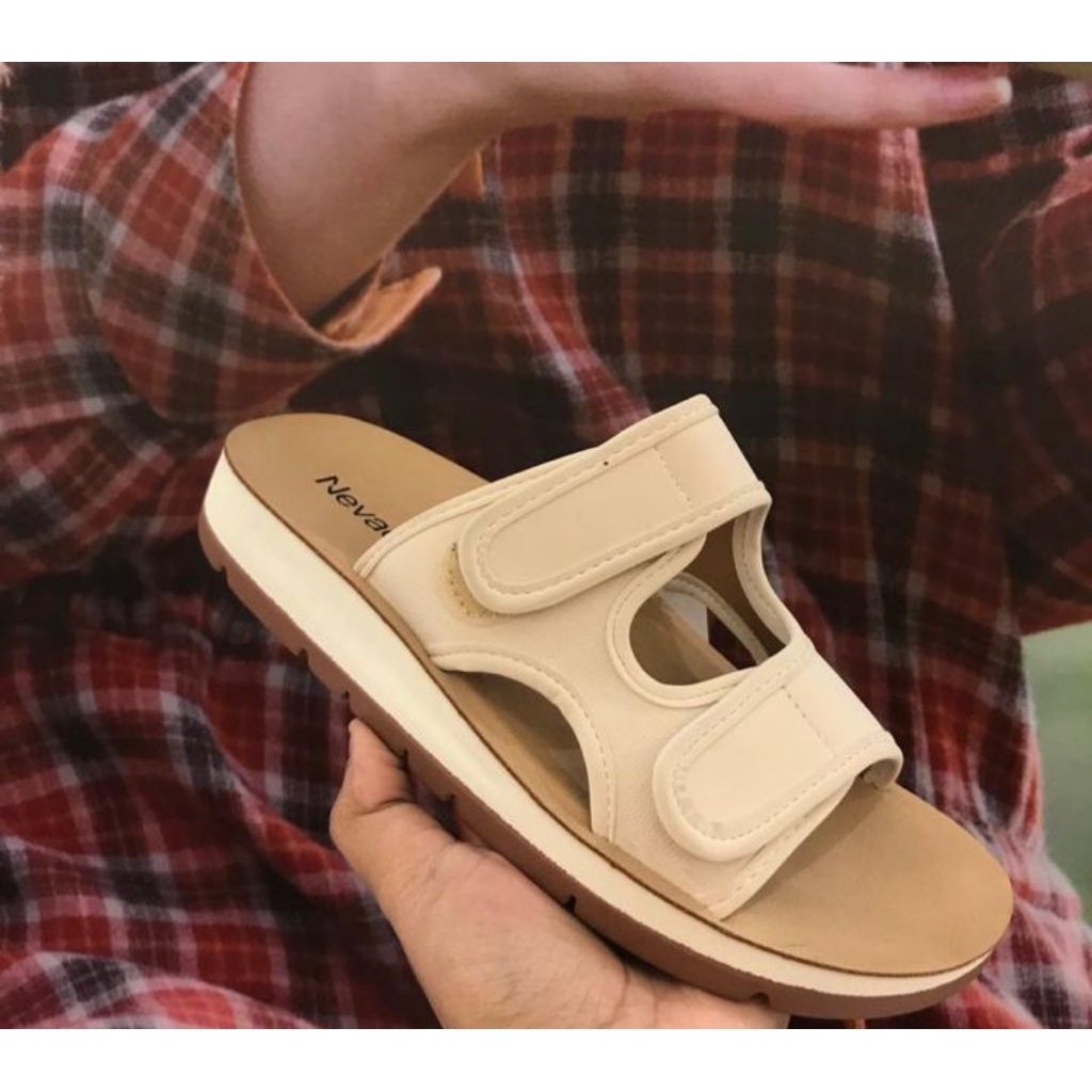 Nevada Velcro Sandal Slipper Wanita 121195896