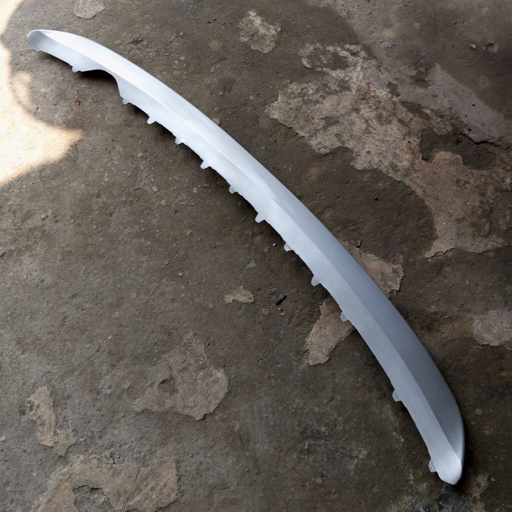 spoiler bumper belakang wuling