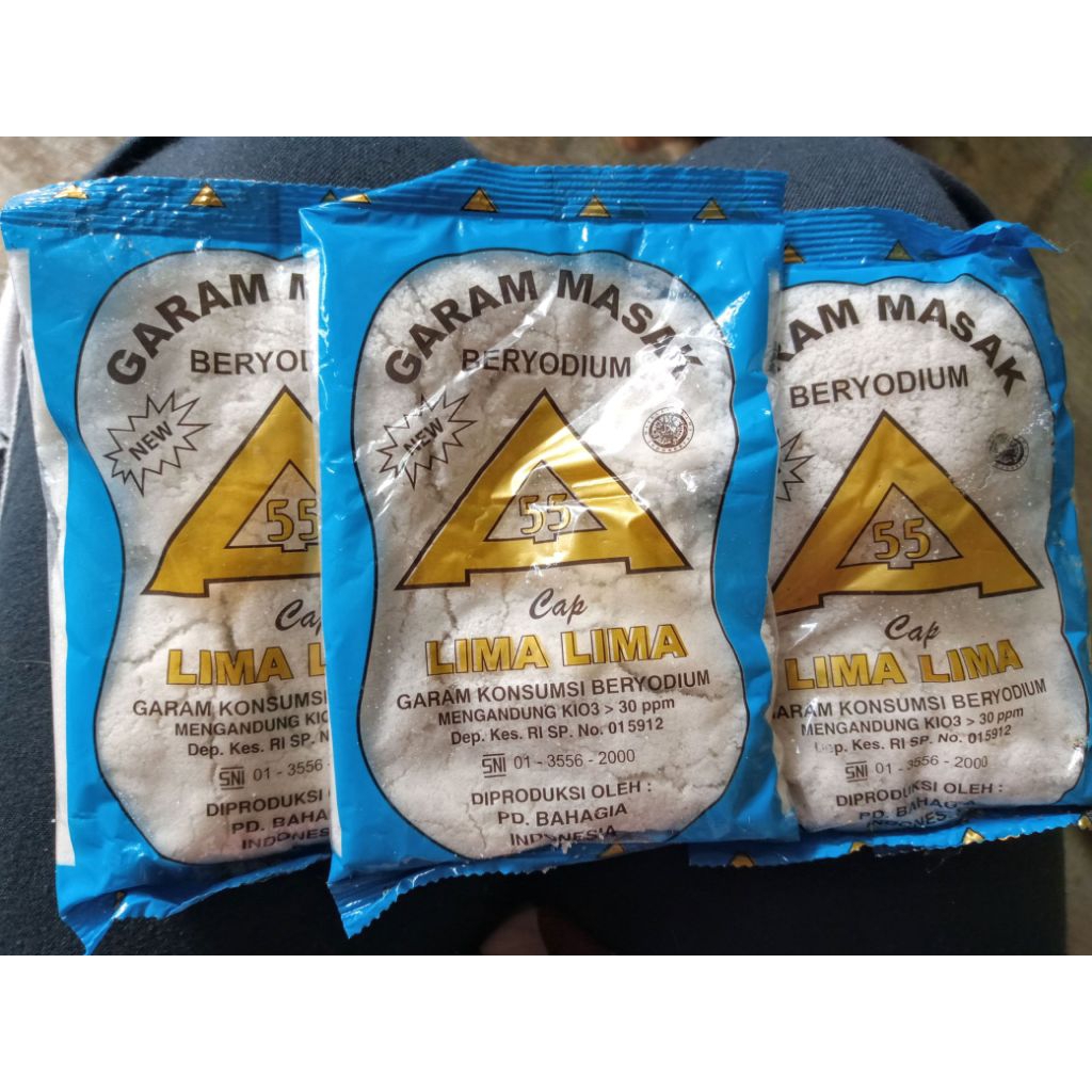 

GARAM DAPUR GARAM MASAK BERYODIUM CAP LIMA LIMA TRIPLE PACK 150g