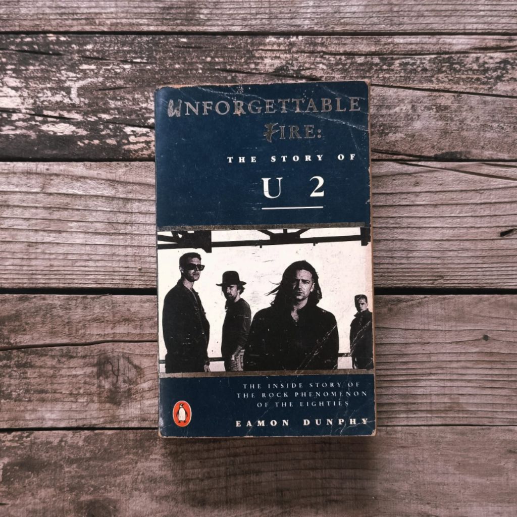 Buku Langka Tentang Band Musik U2