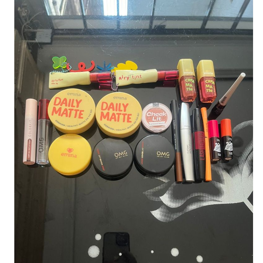 ( Emina OMG Wardah ) produk Kosmetik Bermerek Tanpa dus Kondisi Baru Bedak Lipstik Lip cream Mascara