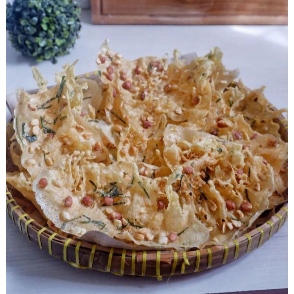 

Peyek Kacang Daun jeruk 1 kg