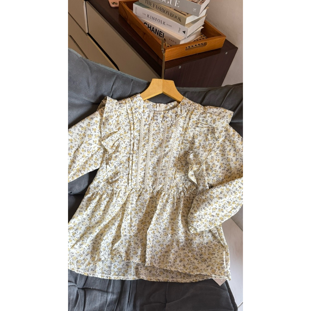 kemeja bordir bunga kecil