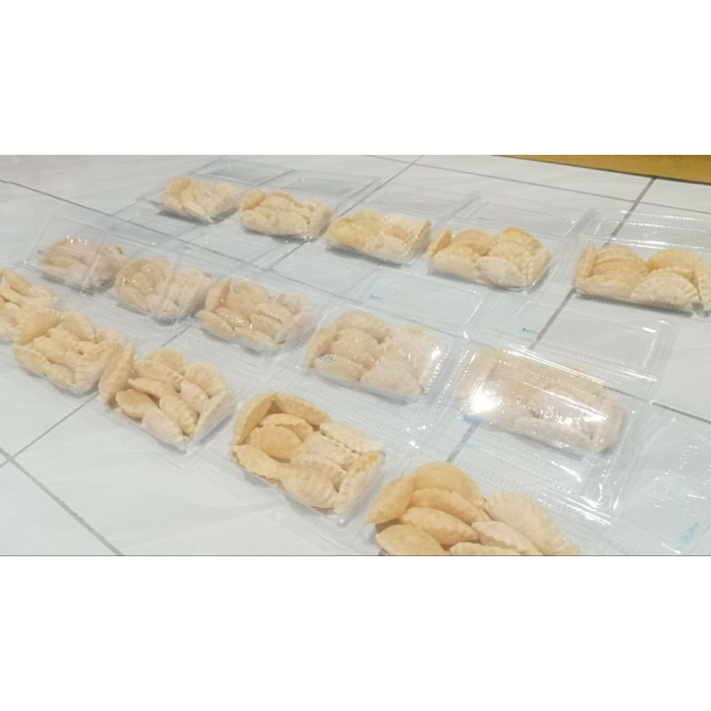 

CIRENG/Isi ayam suwir/PEDAS/ISI 10 PCS