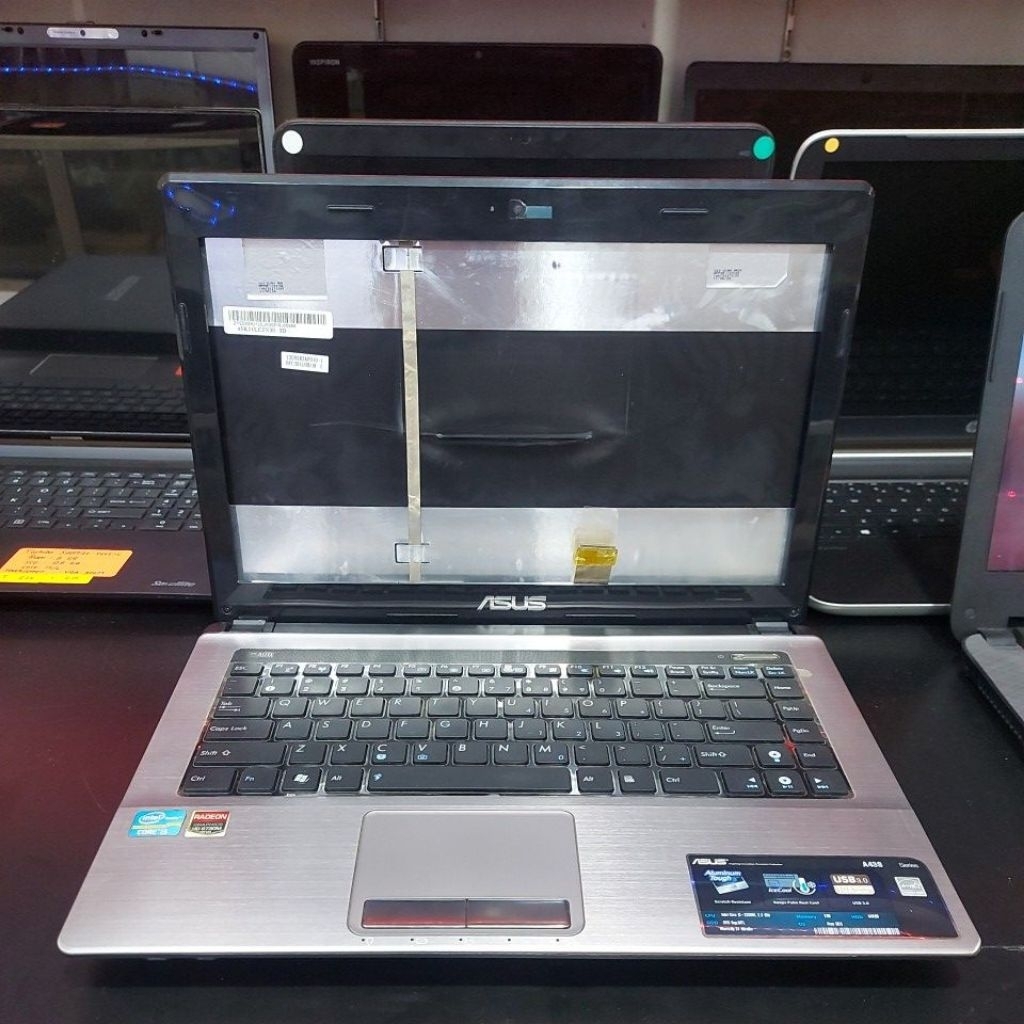 Laptop Asus A43S core i3 radeon graphics hd 6730m jual kondisi seperti ini mati total tanpa lcd no r