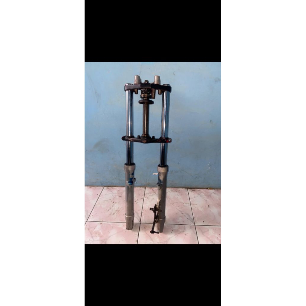 shock depan original vixion old