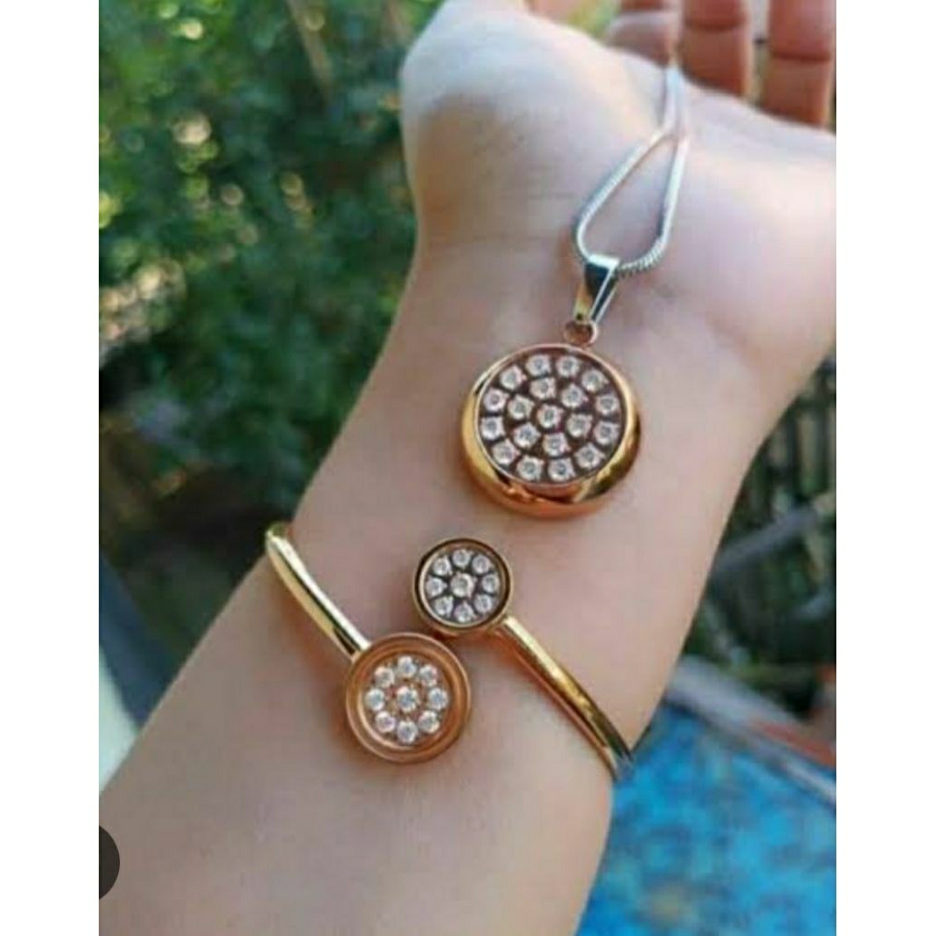 Satu Set Couple Kalung Gelang ORI MCI Segel