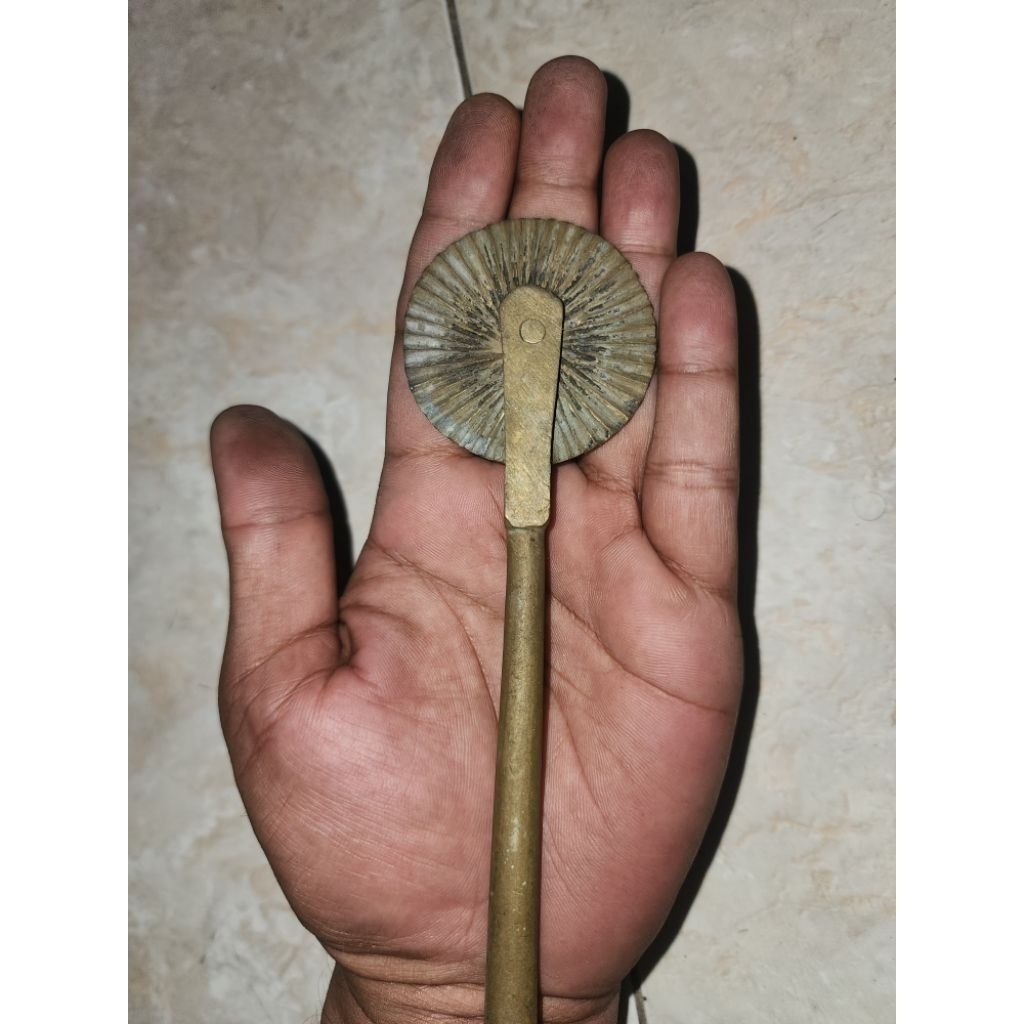 barang kuno antik jadul logam kningan pniggalan mbah unikk