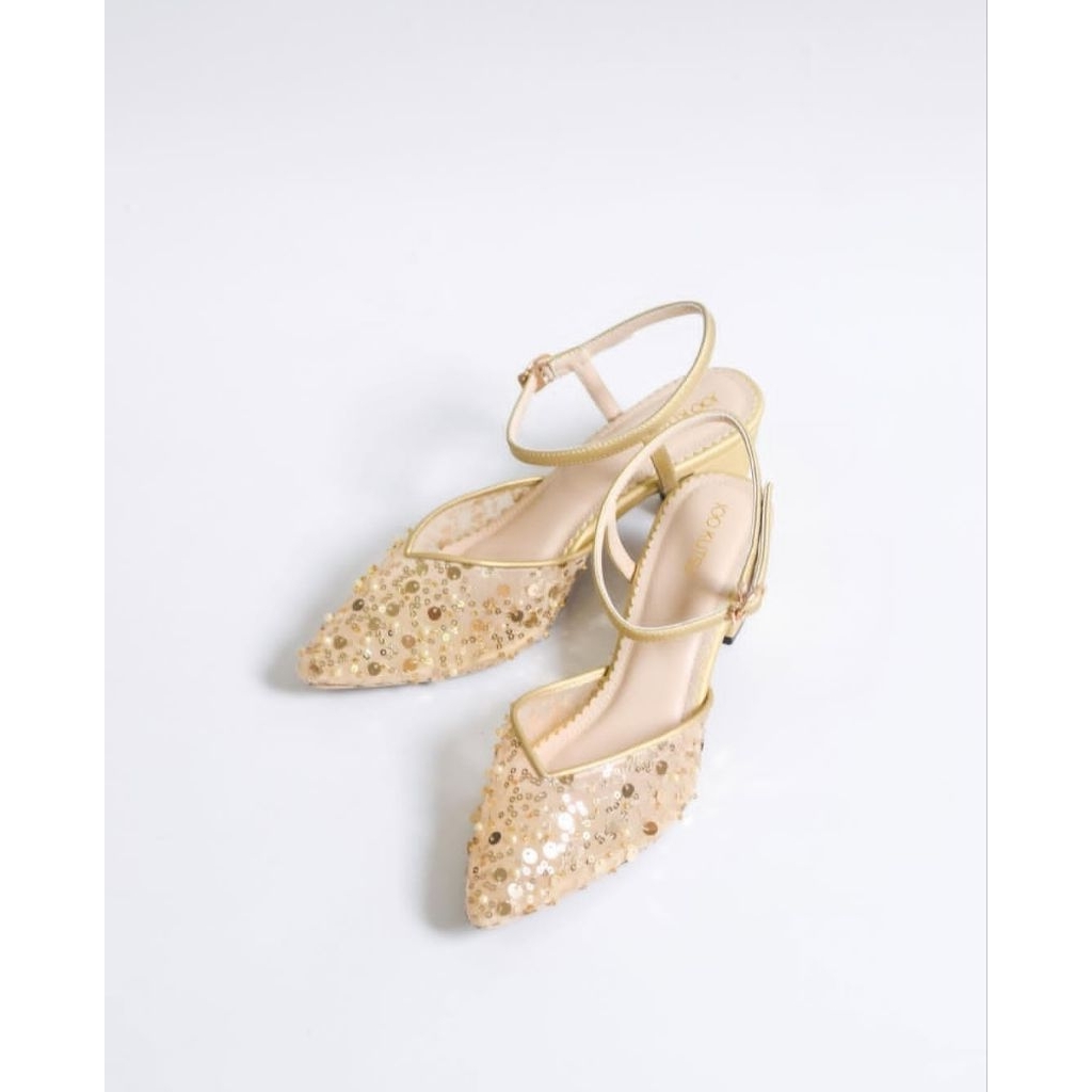 JOO KUTSU Chesa in Gold  (PRELOVED)