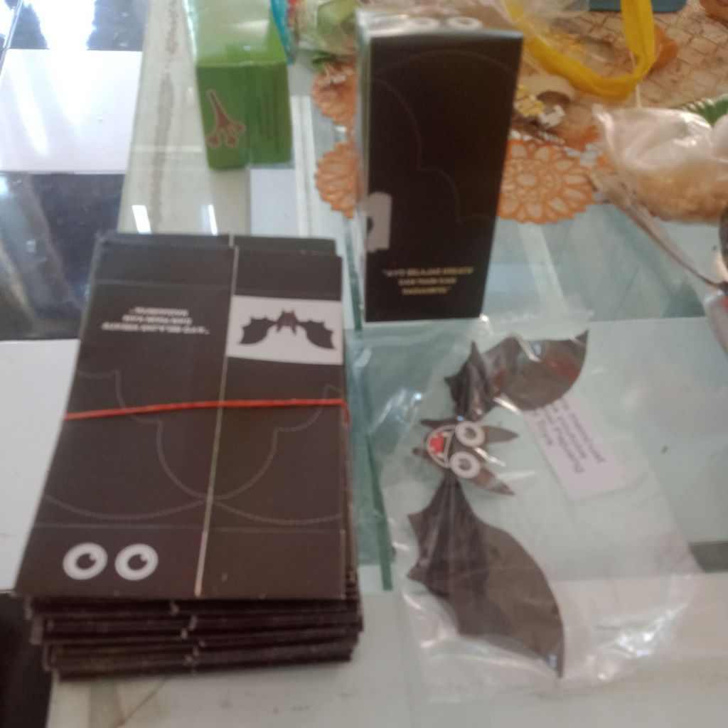 

bungkus kado origami kelelawar