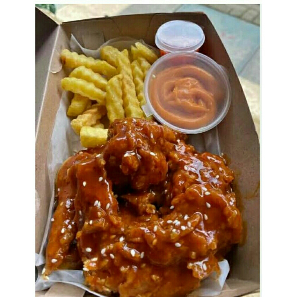 

Paket Combo 3 box Fire Wings + kentang goreng