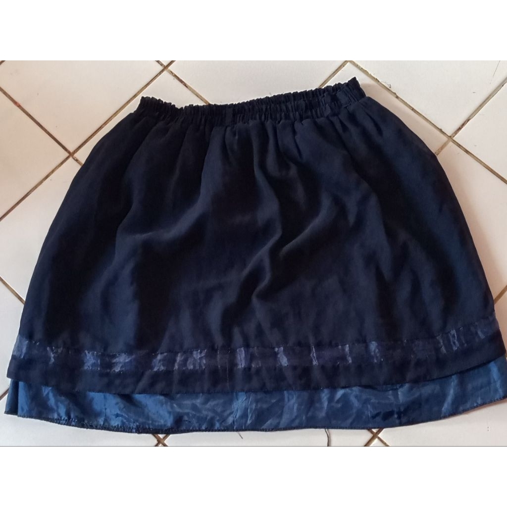 preloved rok mini biru dongker