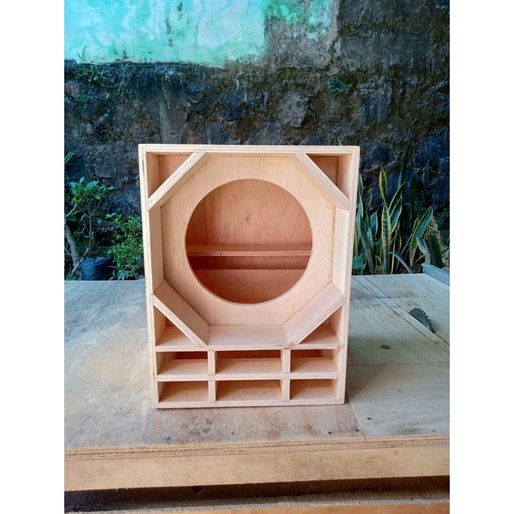 Box speaker CBS booster 8 inch