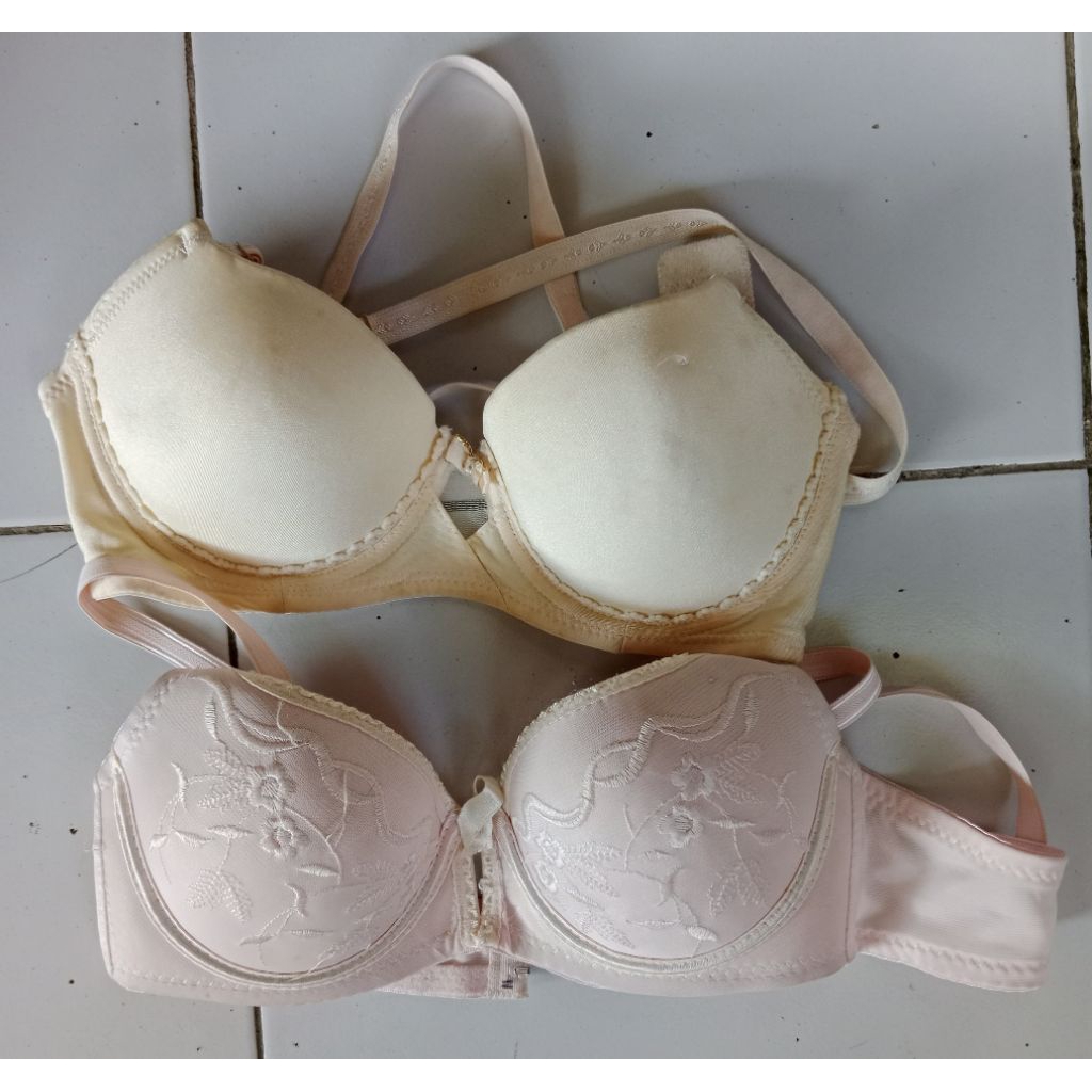 bra berkawat ukuran 32/70A