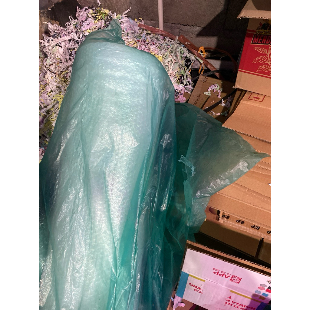 

Extra packing Bubble wrap dan Kardus