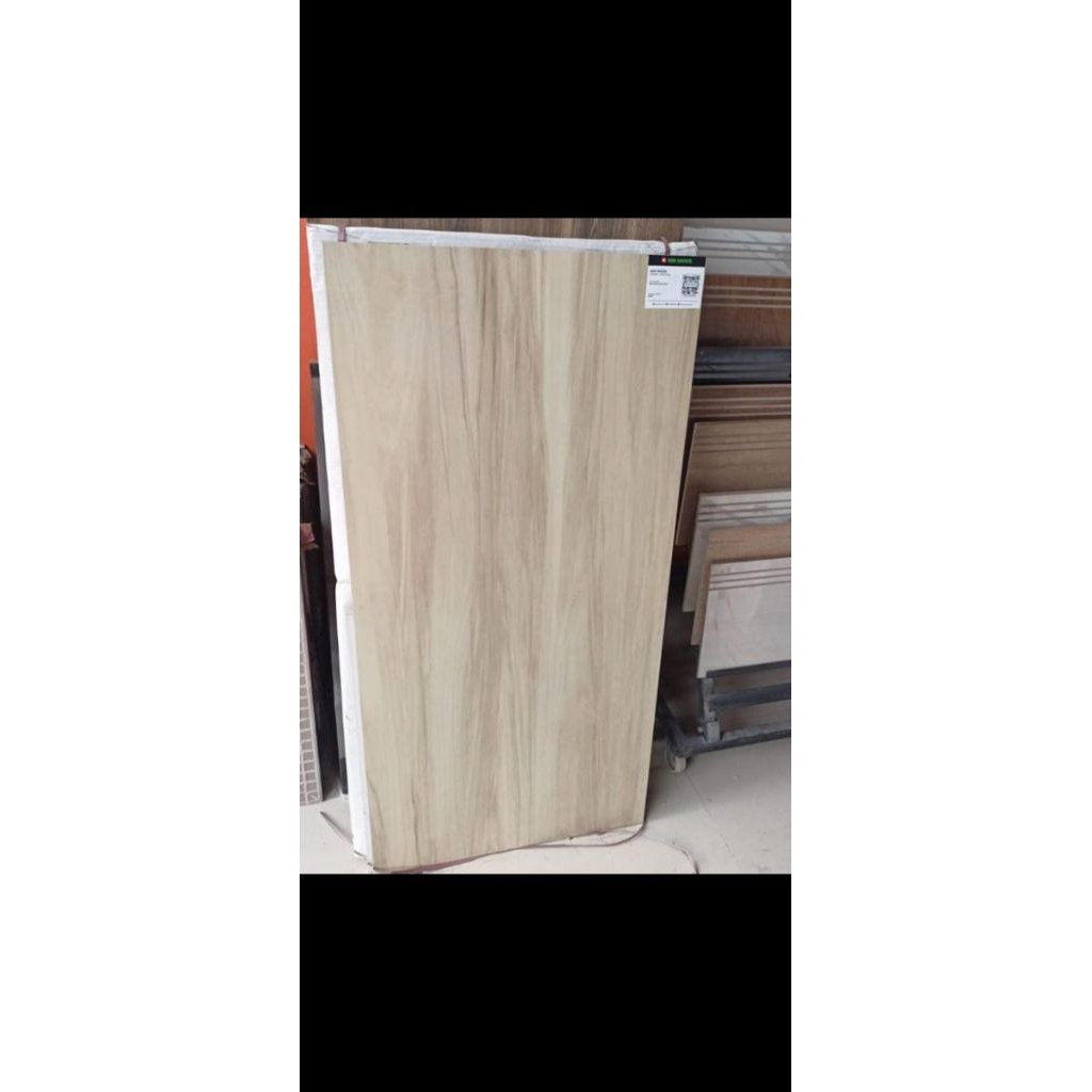Granit Lantai/Dinding/tangga/meja motif kayu 60x120 matte halus