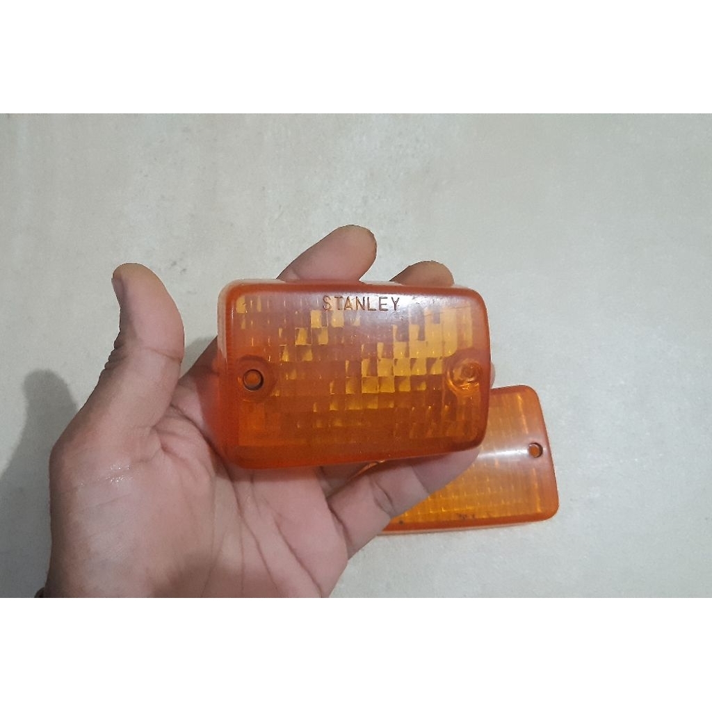 Mika lampu sein honda WIN original