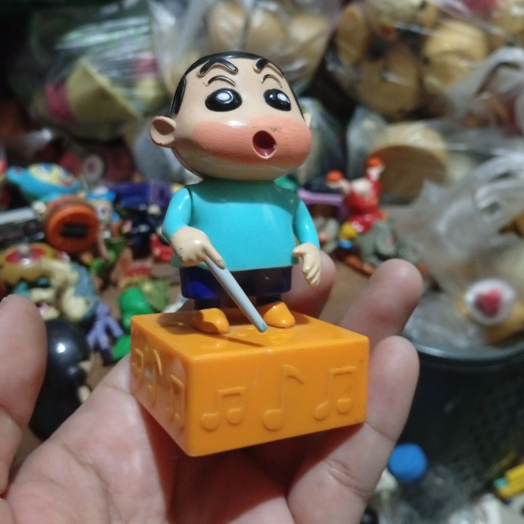 kfc toys chaki meal crayon shinchan figure