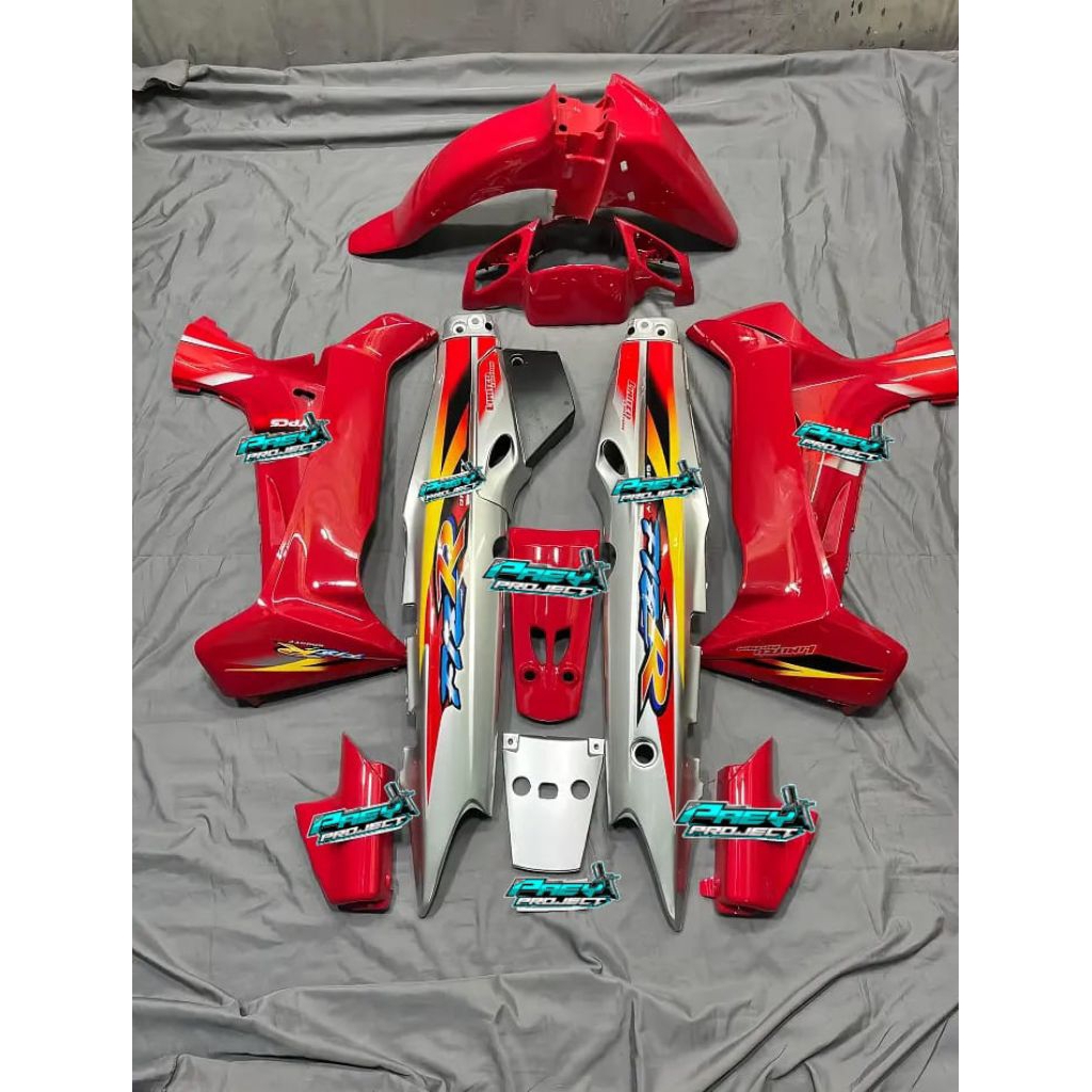 full body halus Fiz R merah silver. cover body halus Yamaha Fiz R Full set
