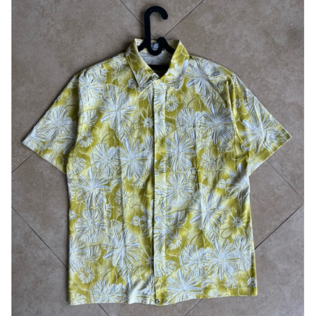 KEMEJA CROCODILE FLOWER YELLOW SECOND