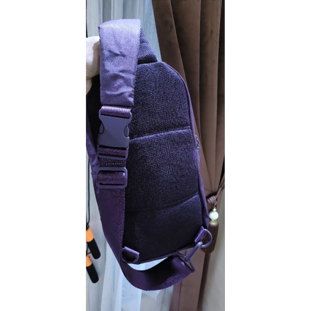 waist bag warna ungu preloved /bekas/monza