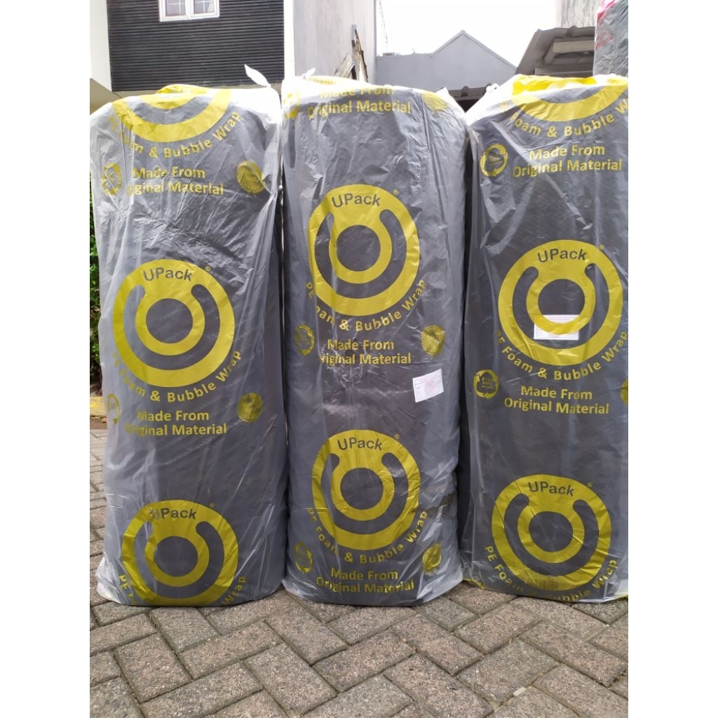 

Bubble Wrap Premium UPack 3.3kg 125cm x 50 meter warna Hitam