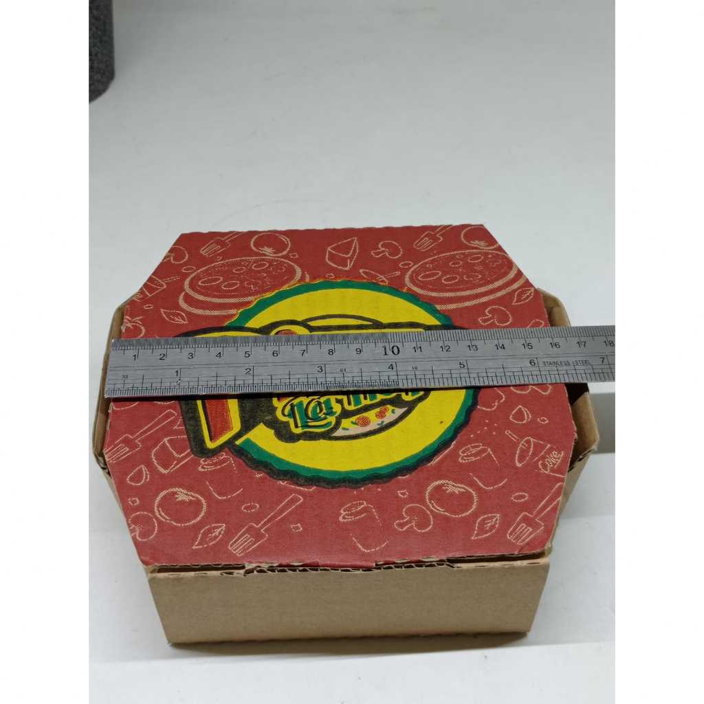 

Dus Pizza 16 x 16 x 5 cm Pizza La Hap Segi 8 Pizza Box Kotak Box Promo Cuci Gudang
