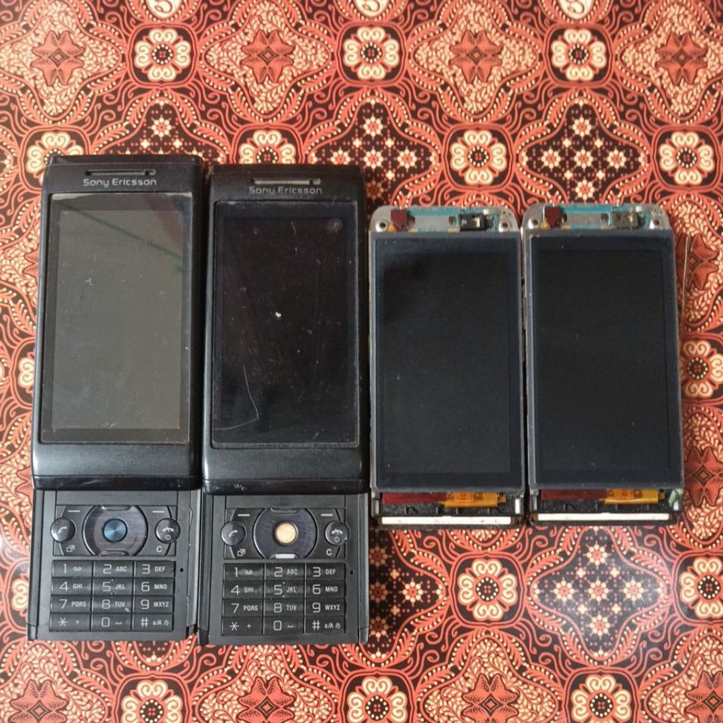 aksesoris murah original housing+lcd+kipet+frem aino U10i