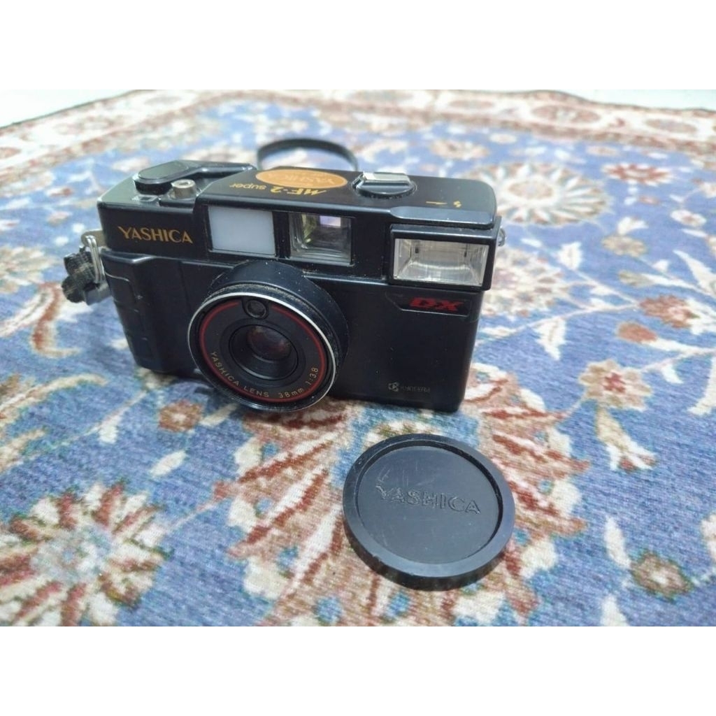 kamera analog Yashica