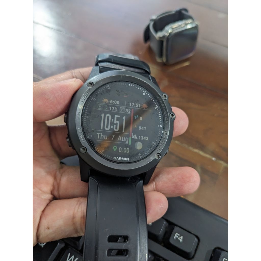 Jam tangan GARMIN Fenix 3 HR