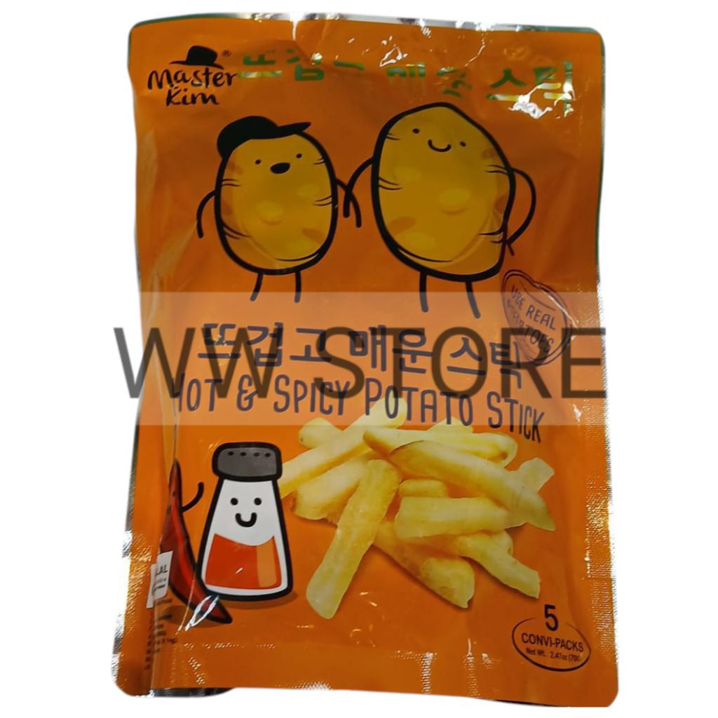 

Cemilan snek makanan ringan stik keripik kripik kentang rasa pedas halal MUI Master Kim HOT & SPICY POTATO STICK 70g ( 5pcs x 14g )