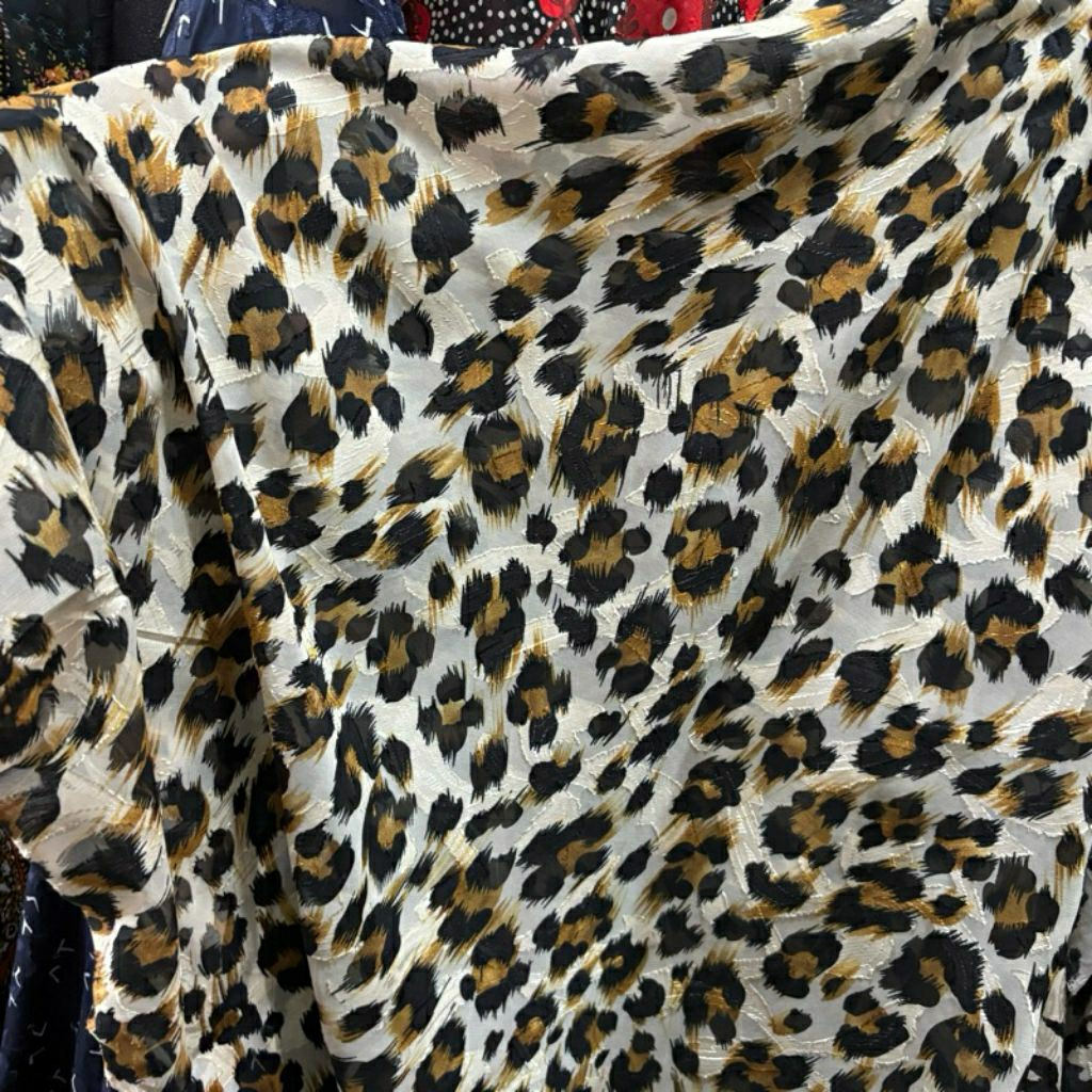 KAIN SIFON URAGIRI MOTIF MACAN - KAIN SIFON RUBIAH MOTIF MACAN - KAIN SIFON MOTIF MACAN - KAIN MOTIF