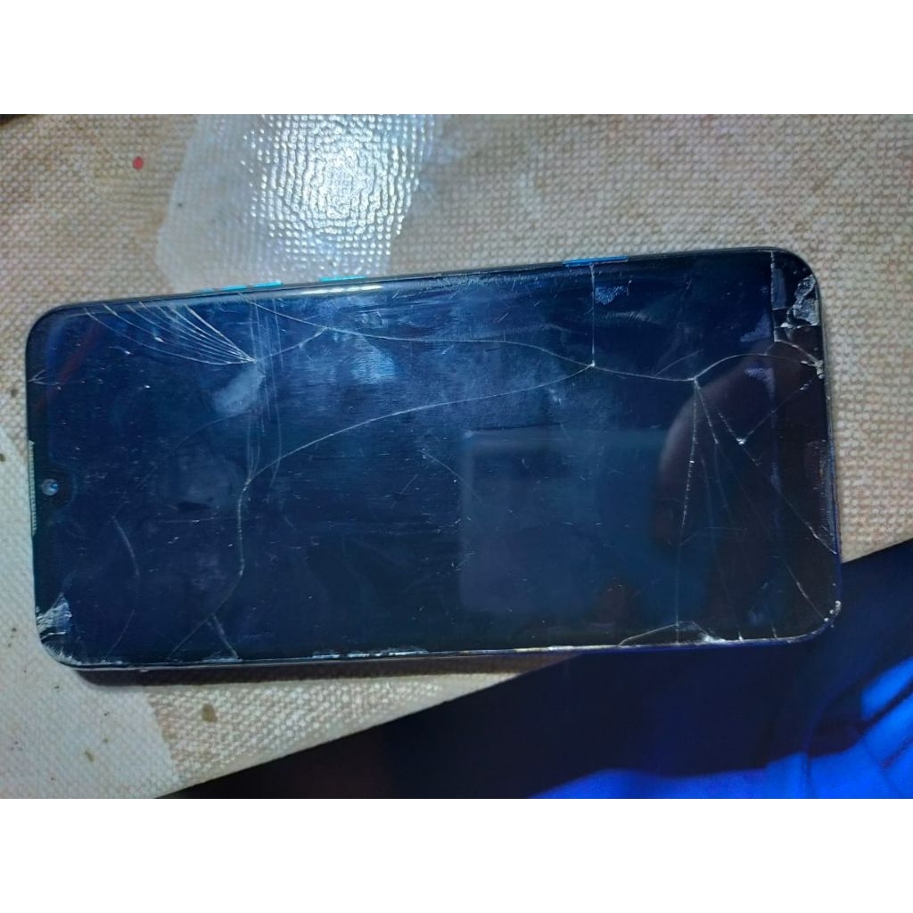 advan g3 pro ram 4 /64 minus lcd mesin aman