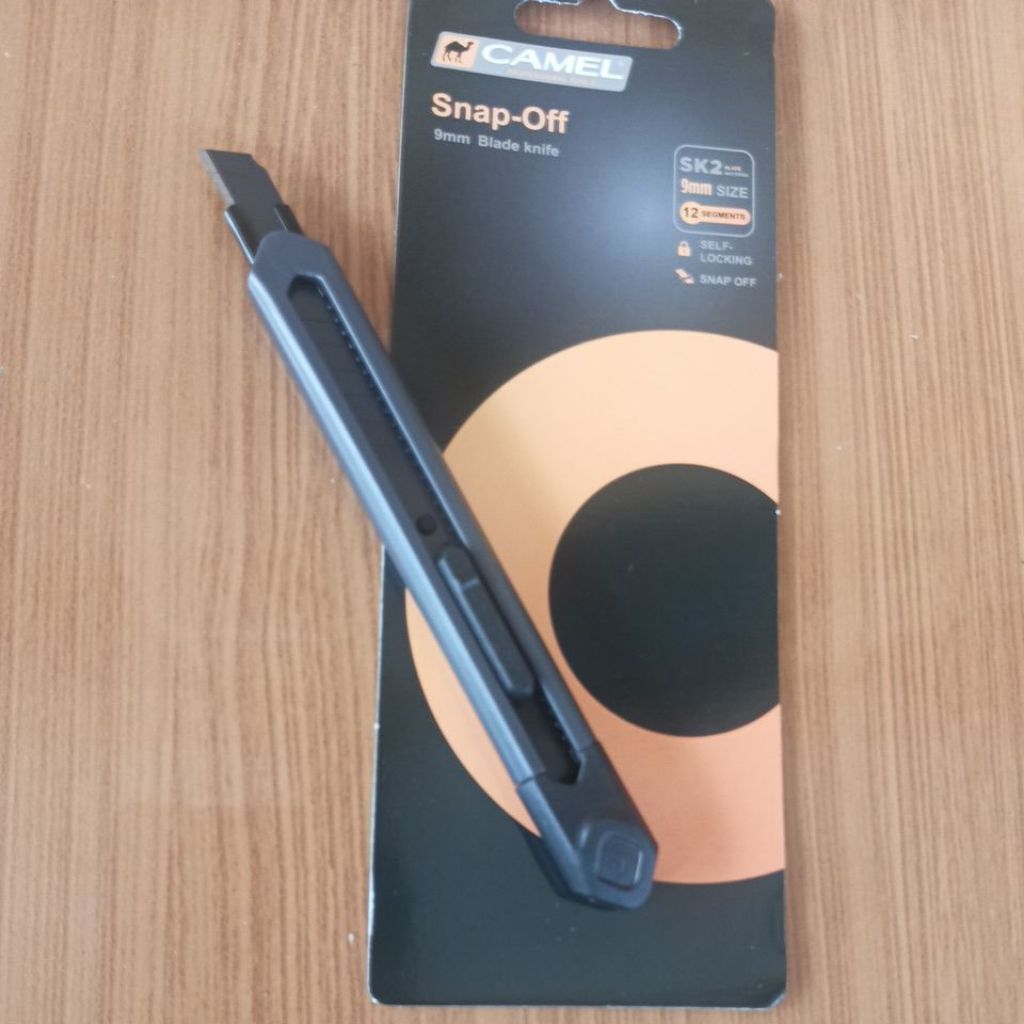 

Pisau cutter Camel 9mm black knife