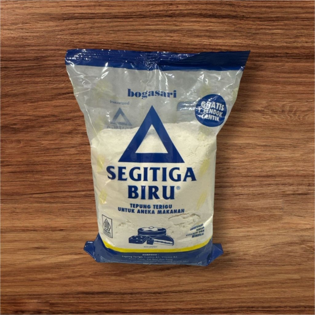 

TEPUNG TERIGU SEGITIGA BIRU